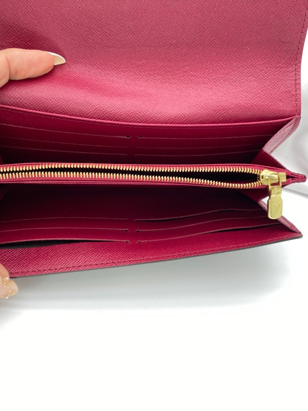 Louis Vuitton Sarah Wallet | Monogram Canvas Fuchsia Interior 🌺 Rosalie - Picture 10 of 14